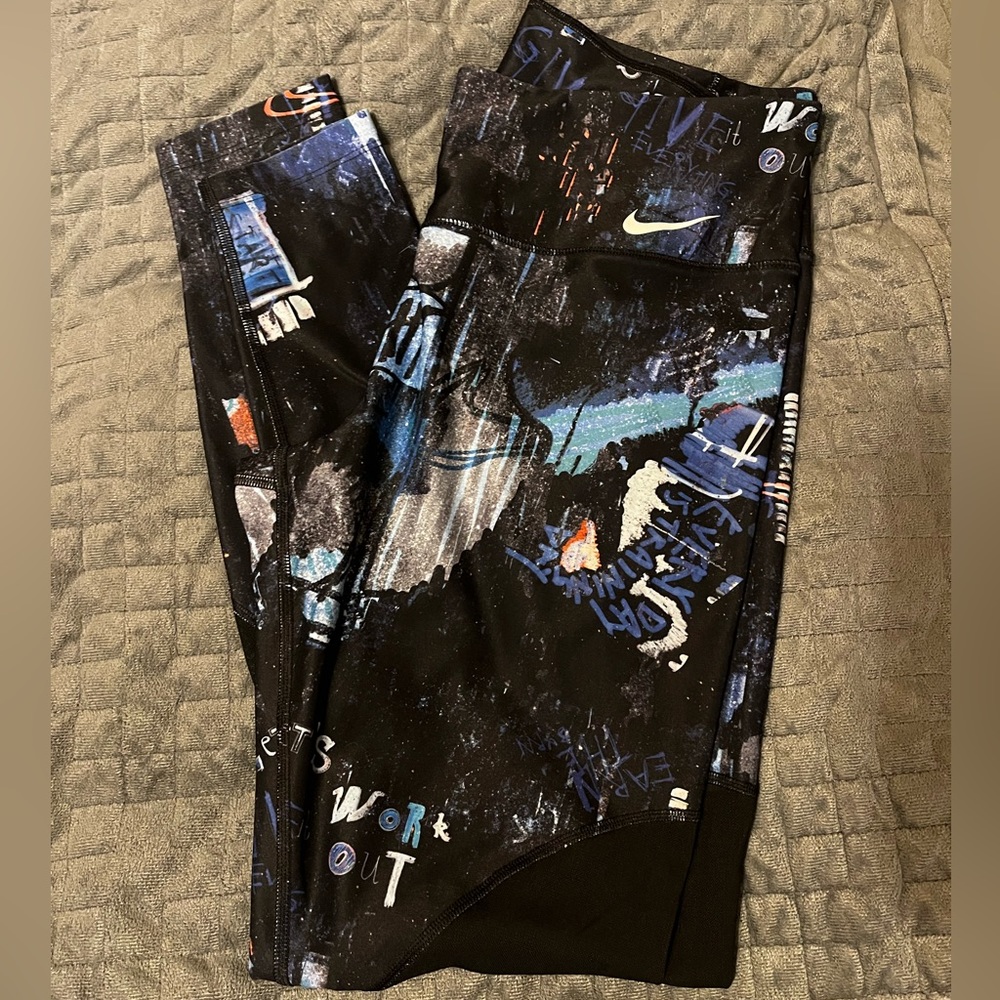 Nike Dri-Fit Leggings with Mesh |Size L